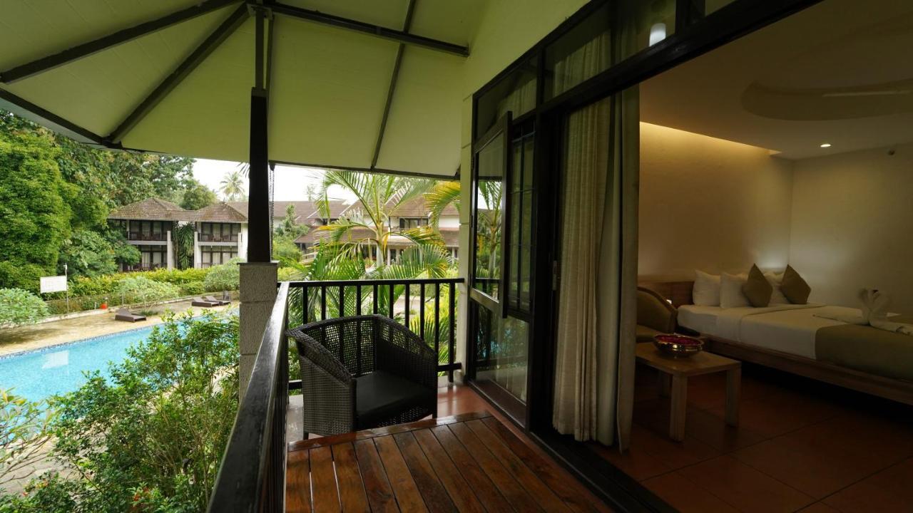 Whispering Waters Hotel Malayāttūr Exterior foto